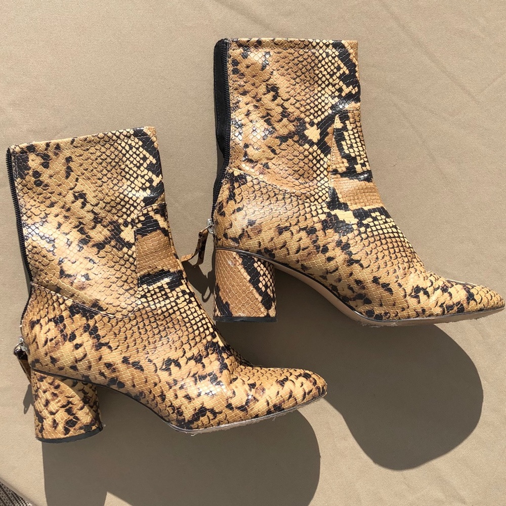 Zara Snakeskin Effect Ankle Boots - Blogger fav!